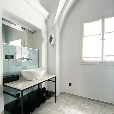 Lejlighed Modern Living In Center - Stylish & Convenien *