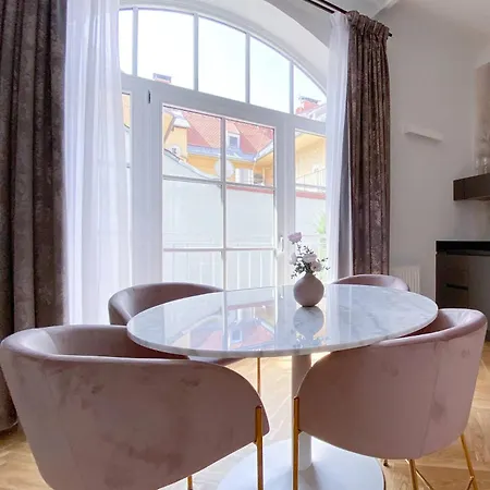 Modern Living In Center - Stylish & Convenien * Graz